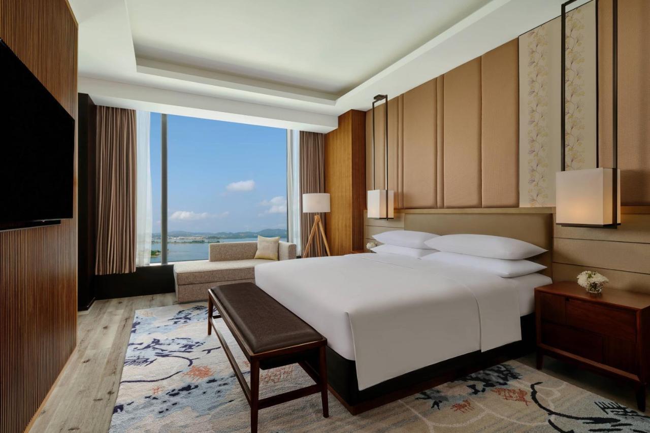 Batam Marriott Hotel Harbour Bay Nagoya Exterior photo