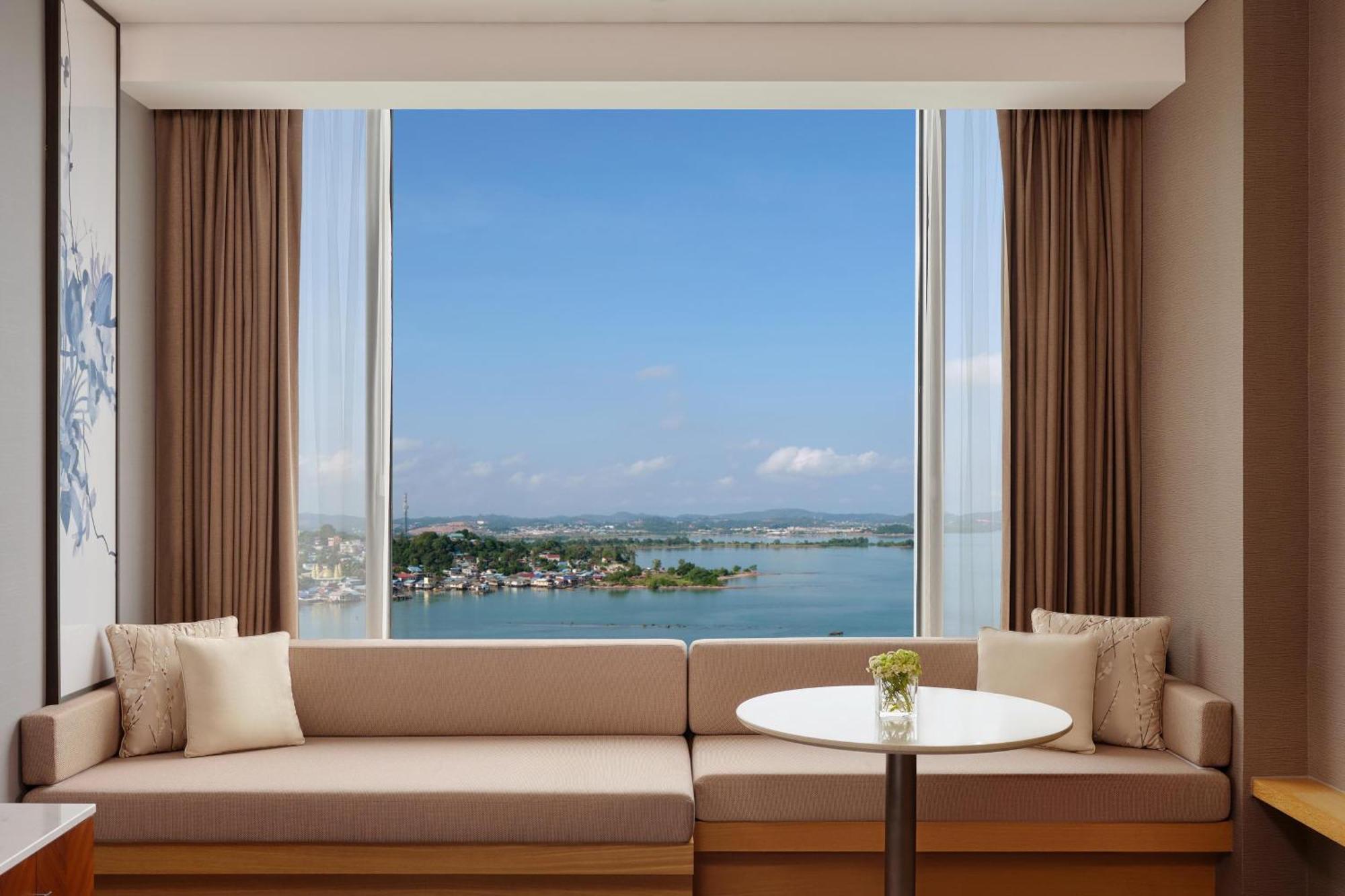 Batam Marriott Hotel Harbour Bay Nagoya Exterior photo