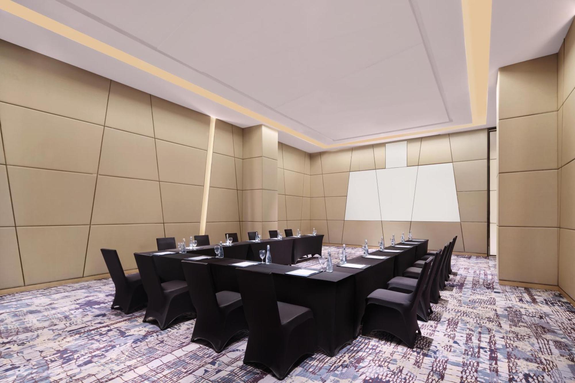 Batam Marriott Hotel Harbour Bay Nagoya Exterior photo