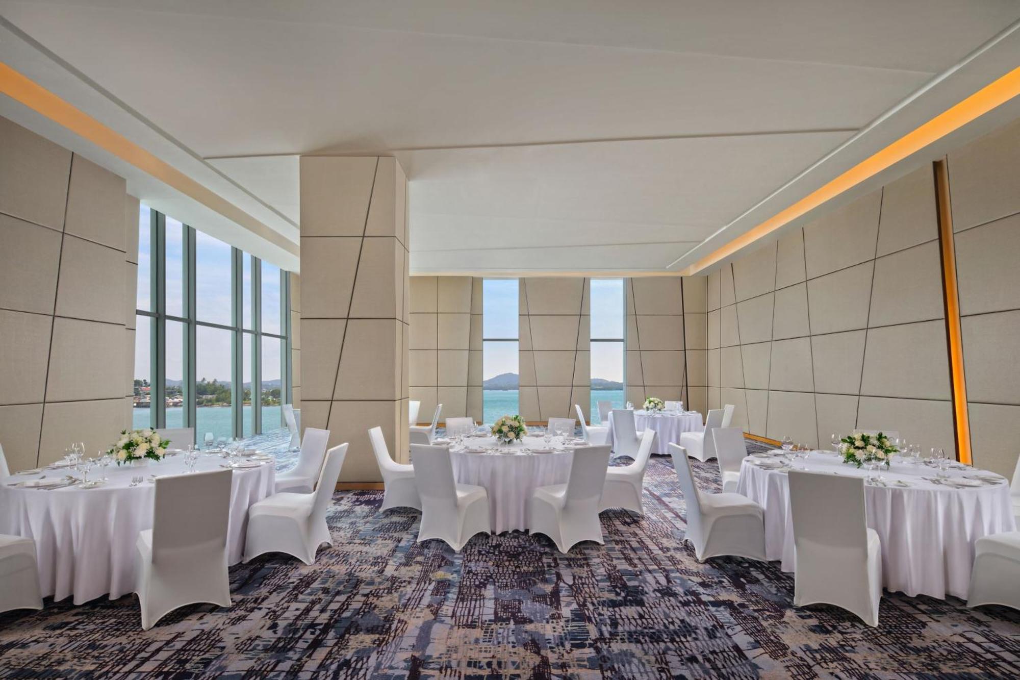 Batam Marriott Hotel Harbour Bay Nagoya Exterior photo
