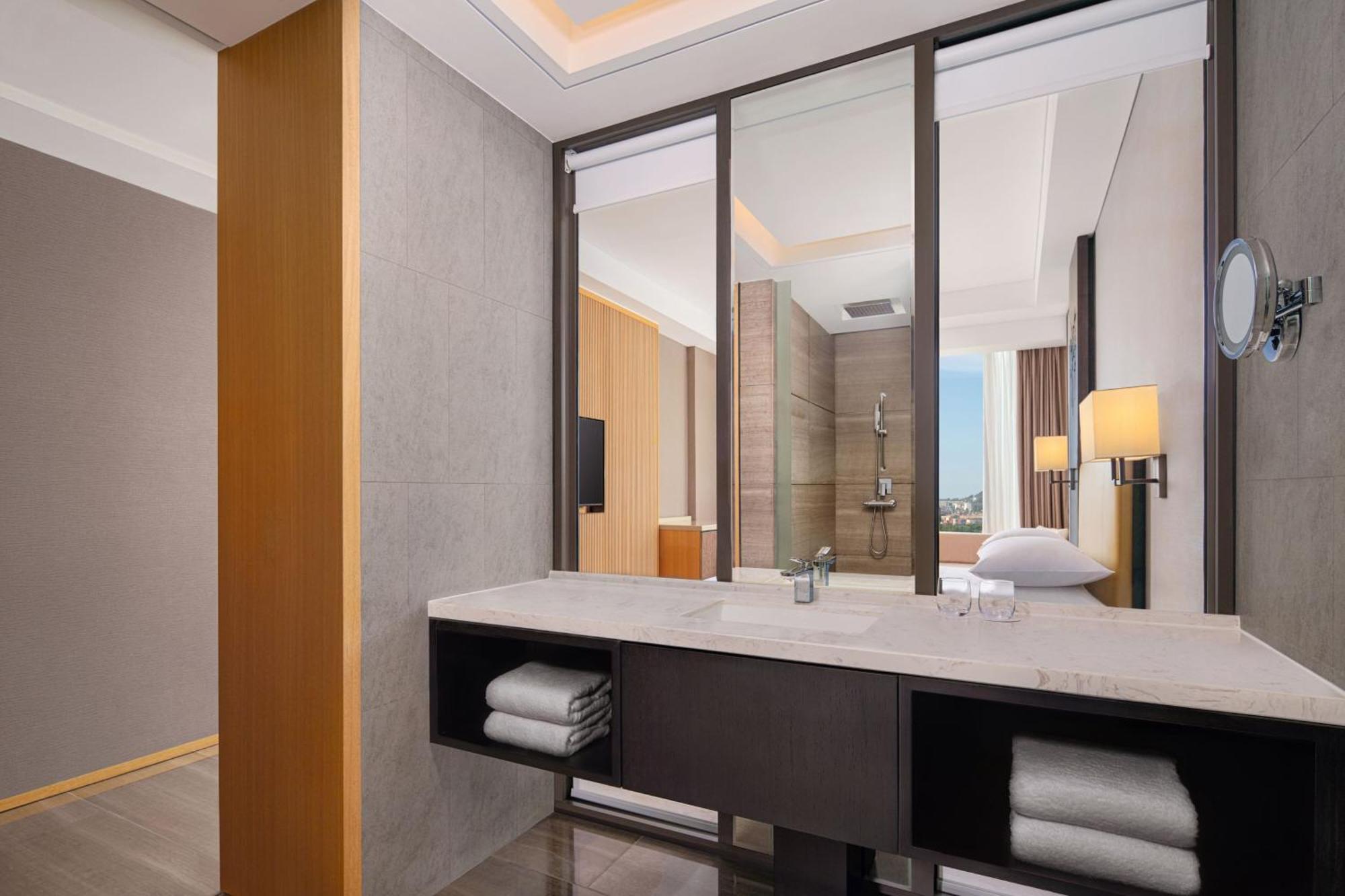 Batam Marriott Hotel Harbour Bay Nagoya Exterior photo